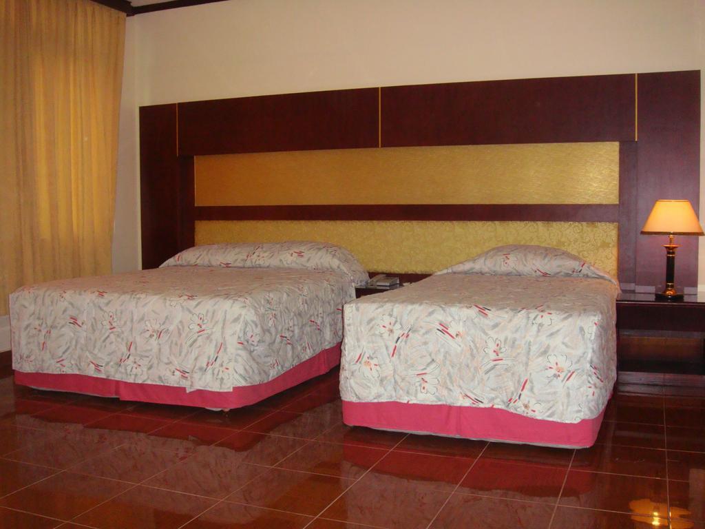 New York Hotel Phnom Penh Bilik gambar